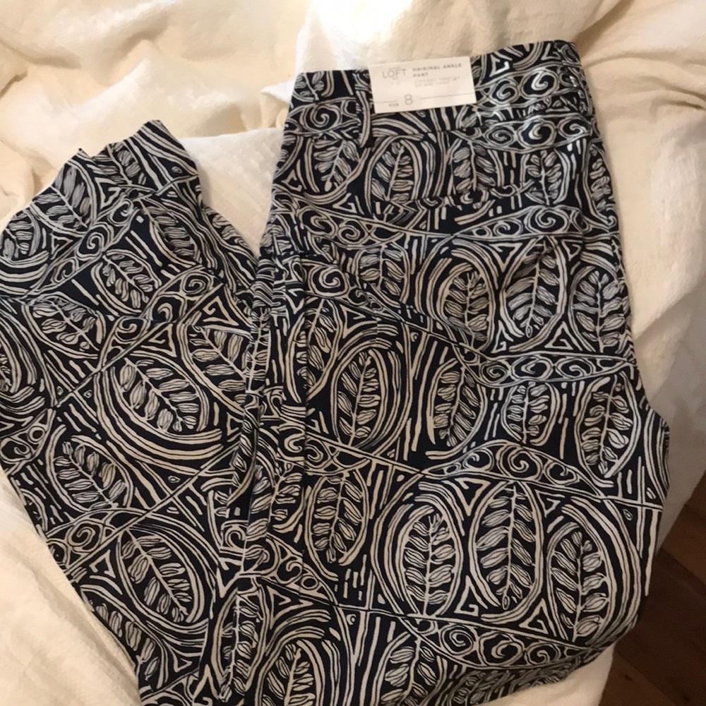 Loft Ankle pant - size 8- never worn with tags